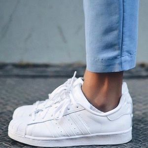 Size 7.5 fits women who wear 8.5.